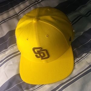 San Diego Padres Hat wit Pin